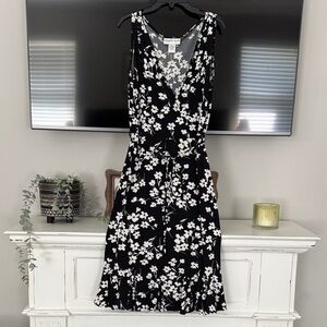 Sleeveless V-Neck Black & White Floral Midi Dress with Waist Tie